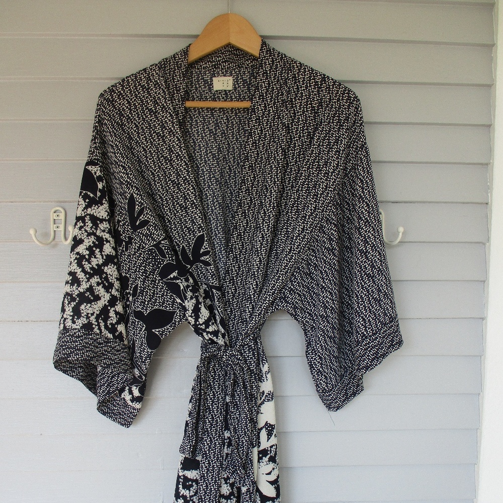 LOUNGE WRAP!